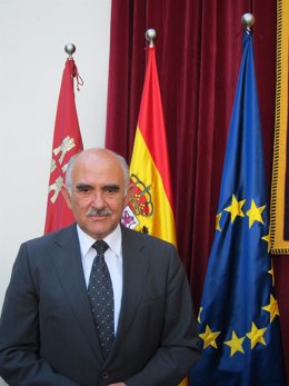 Alberto Garre tras su toma de posesión como presidente de la Comunidad