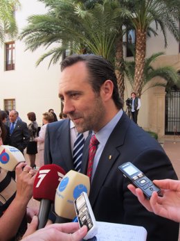 El presidente del Gobierno balear, José Ramón Bauzá en toma de posesión de Garre