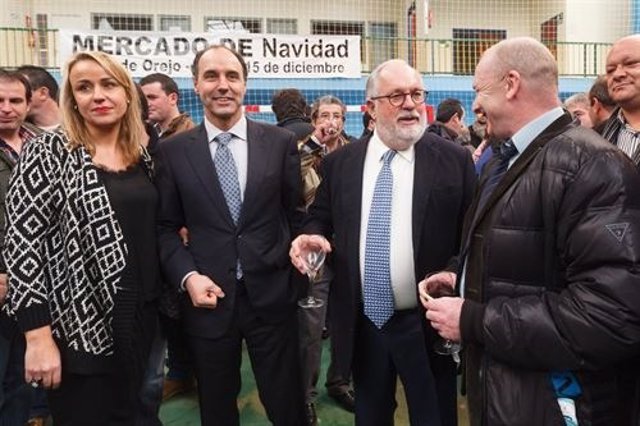 Arias Cañete con Diego en su última visita a Cantabria