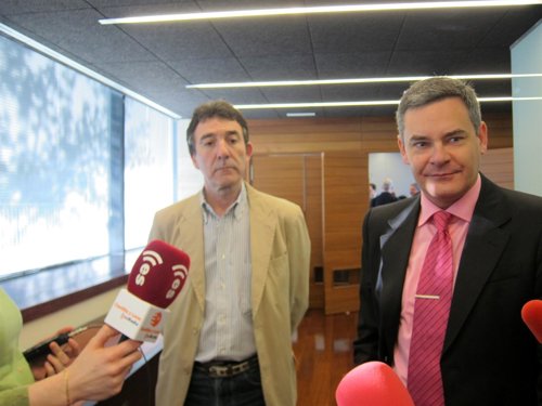 Angel Hernández y Miguel Angel Martín, antes de participar en la jornada. 