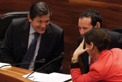 Javier Fernández, Guillermo Martínez y Dolores Carcedo