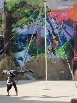 Actuación de Circo Social en estonoesunsolar del Casco Histórico