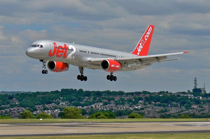 Avión Jet2.Com