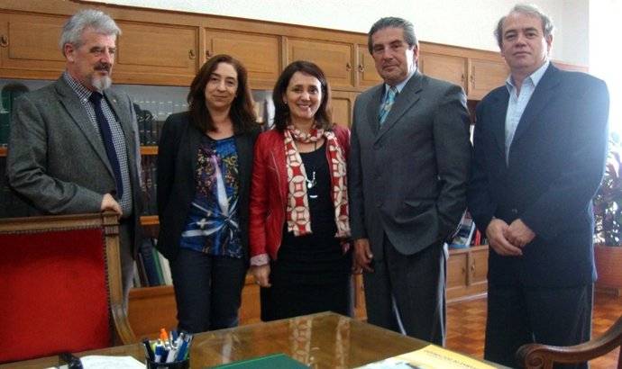 Delegación que promocionó la UC en Latinoamérica