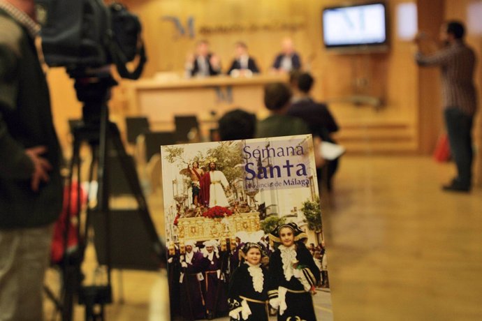 Diputación edita guía de Semana Santa con procesions de toda málaga