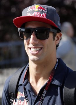El piloto australiano Daniel Ricciardo -en la foto de archivo- reemplazará a su 