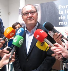 Juan Cornejo, hoy ante los medios