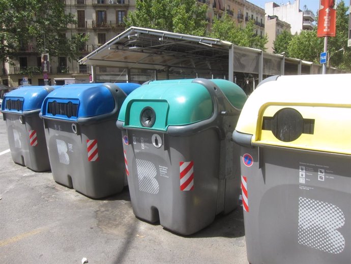 Contenedores de reciclaje en Barcelona: papel, vidrio y plástico