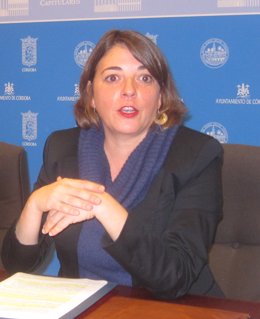 Elena Cortés