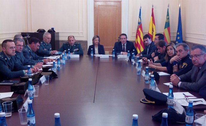 Reunión en subdelegación de Castellón para controlar el 'top manta'