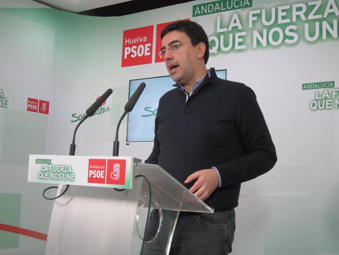 El portavoz del Grupo Parlamentario Socialista, Mario Jiménez. 