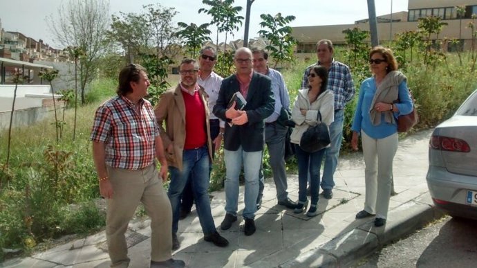 Visita del PSOE de Jaén al barrio de Santa Isabel