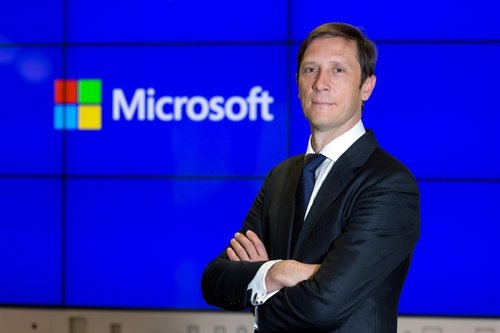 Microsoft iberica, Jaime Gil-Robles, área legal