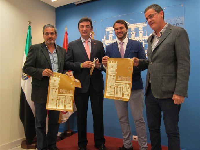 Presentación De La XV Feria Del Libro De Cáceres