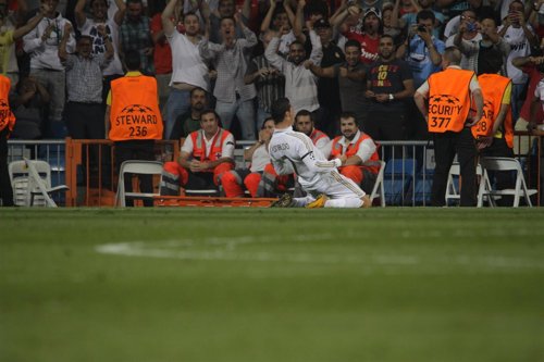 Cristiano Ronaldo Celebra Gol