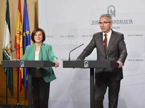María José Sánchez Rubio y Miguel Ángel Vázquez en rueda de prensa