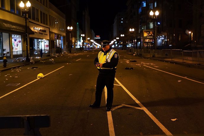 Policía tras atentado de Boston
