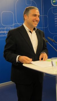 PP-A urge a Díaz a aclarar "dónde están los 2.000 millones" por fraude en cursos de formación que investiga la UDEF