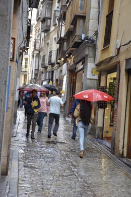 Lluvia, mal tiempo, paraguas