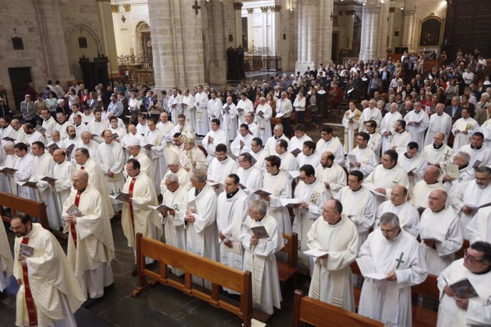 Osoro anuncia un nuevo itinerario diocesano de renovación
