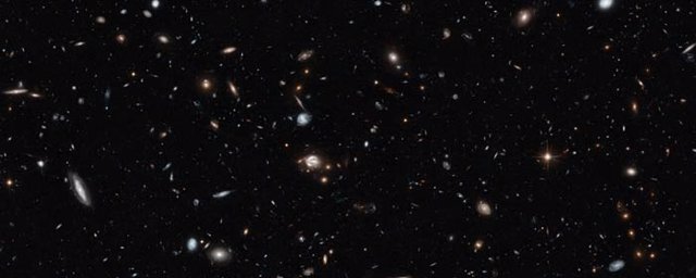 Muestra de galaxias en el Universo
