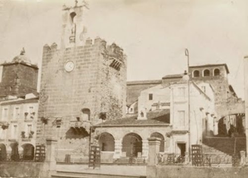 Torre De Bujaco De Cáceres En Fotografía Antigua