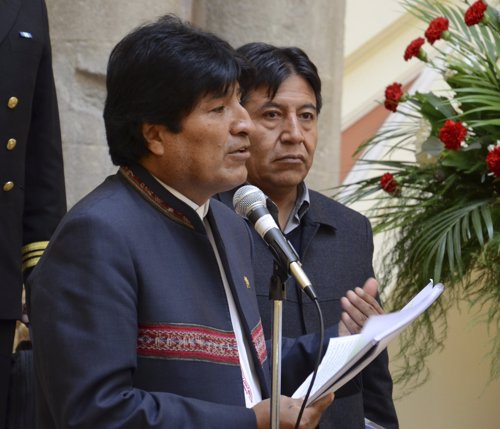 Evo Morales entregó la memoria jurídica en la Corte de la Haya este martes