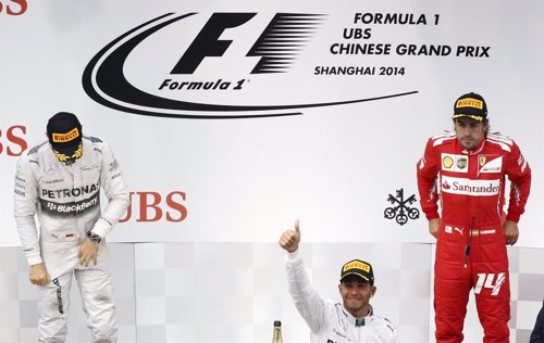Hamilton Rosberg Fernando Alonso China podio