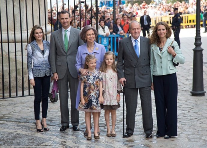 Los Príncipes y los Reyes, juntos en la misa de Domingo de Pascua 