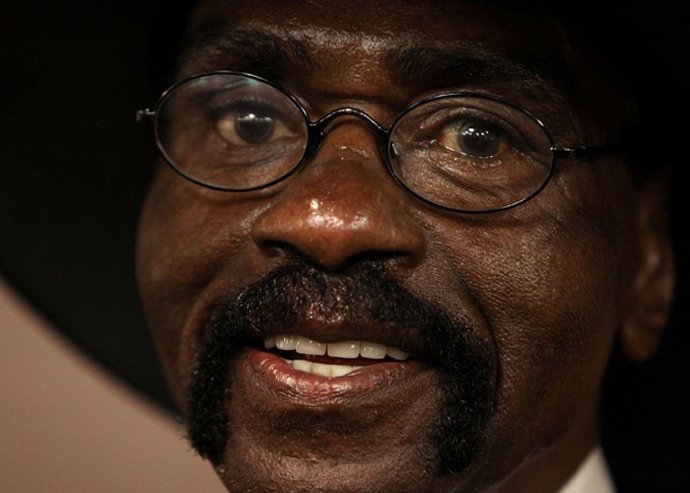 Muere el boxeador que inspiró una de las canciones de Bob Dylan, Rubin Carter