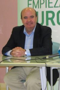 Zarrías "no conoce" al exabogado de Ruiz-Mateos y "no sabe por qué dice" que el empresario lo llamaba "virrey"