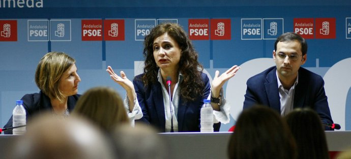 Irene García, María Jesús Montero y Víctor Mora