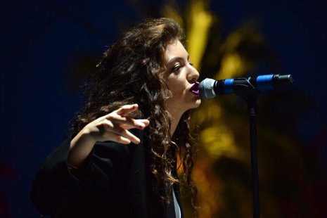 Lorde pospone su gira por Australia