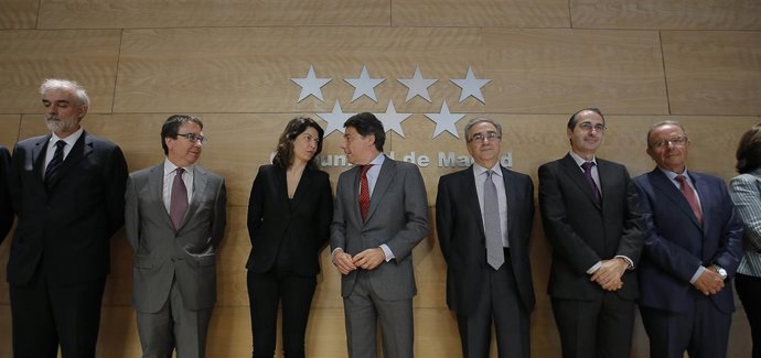 González y Figar con los rectores madrileños