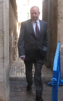 Juez José Castro, saliendo de los Juzgados de Palma