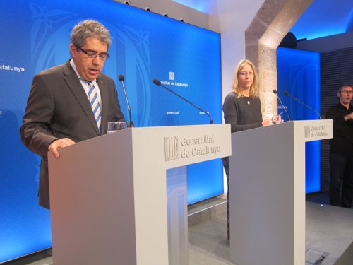 Los consellers Francesc Homs y Neus Munté, tras el Consell Executiu