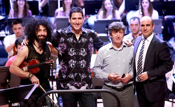 La Jove Orquestra de la Generalitat graba un disco con Ara Malikian