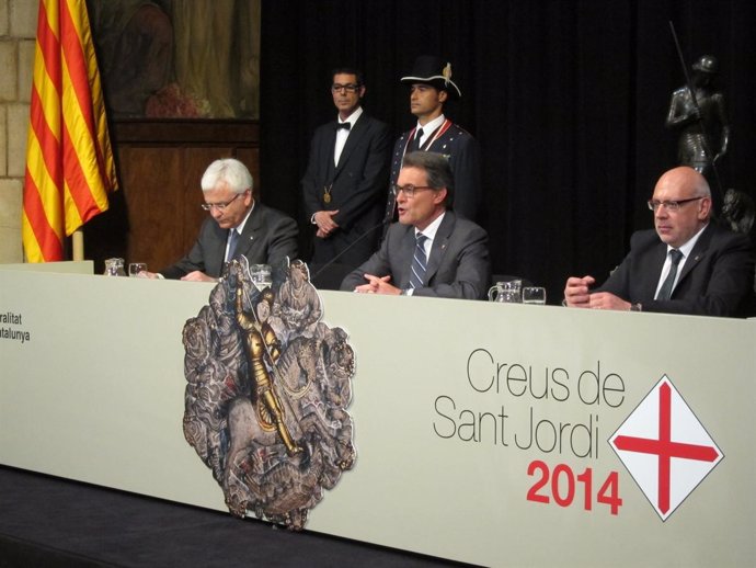 Entrega de las Creus de Sant Jordi con F.Mascarell, A.Mas y J.Baiget