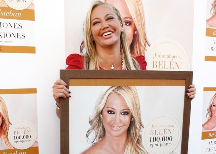 Belén Esteban celebra la fiesta del libro