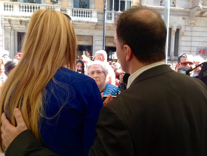 Belén Esteban y Alfred Bosch en Sant Jordi