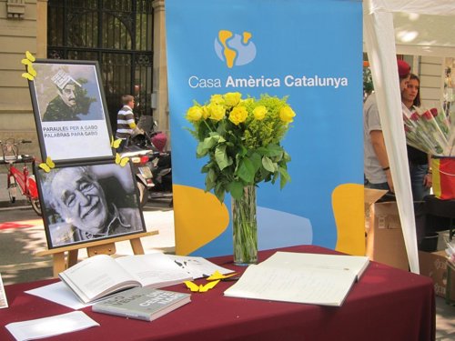 Stand de despedida dedicado a Gabriel García Márquez