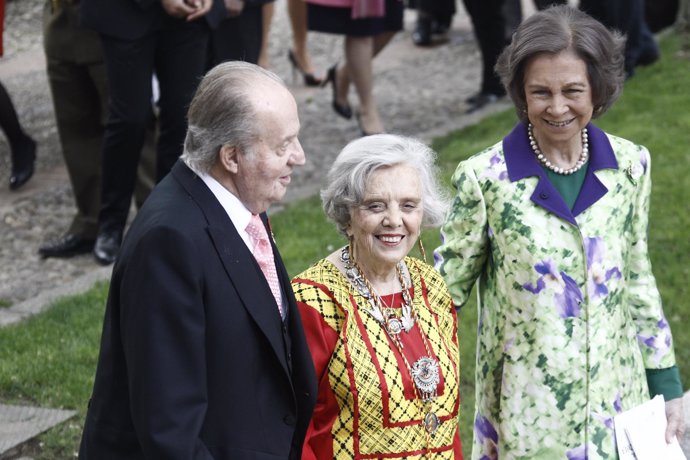 El Rey, la Reina, Elena Poniatowska, Premio Cervantes