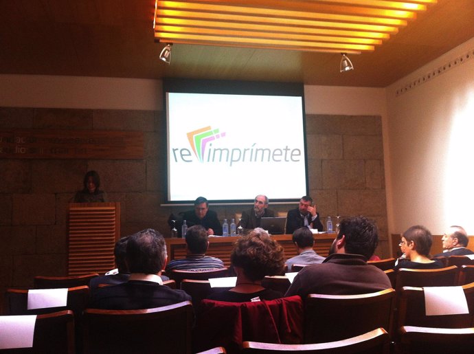 Presentación de Re-imprímete en Santiago