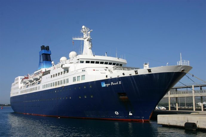  Crucero Saga Pearl II En Alcúdia