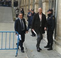 La Fiscalía pide que Manos Limpias y Frente Cívico litiguen bajo el mismo procurador
