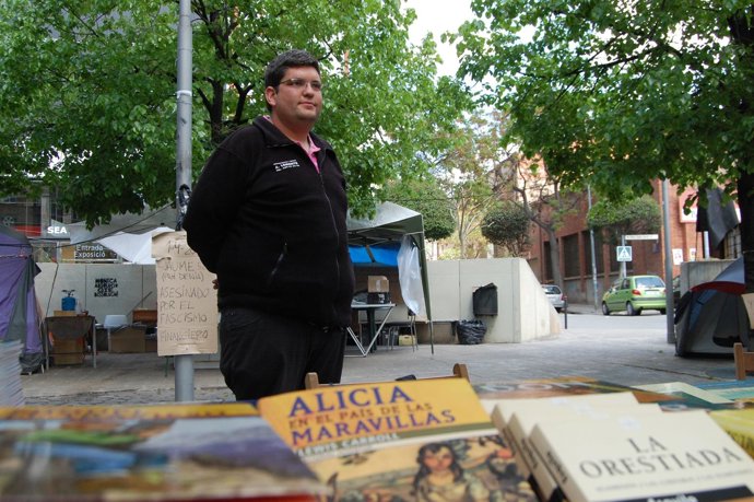 Parada de Sant Jordi de la acampada de parados de Terrassa