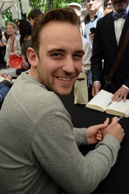 El joven escritor suizo Joël Dicker 