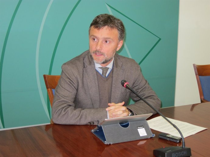 El delegado de la Junta en Huelva, José Fiscal. 