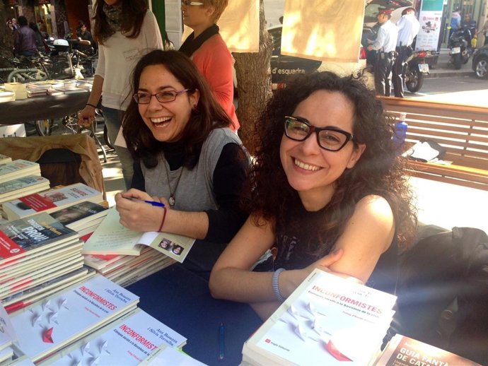 Las escritoras Silvia Torralba y Anna Basanta