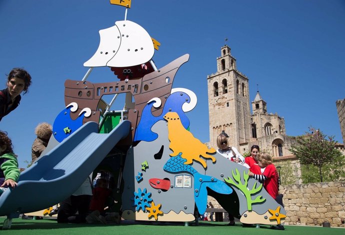 Parque infantil interactivo basado en cuentos de Andersen